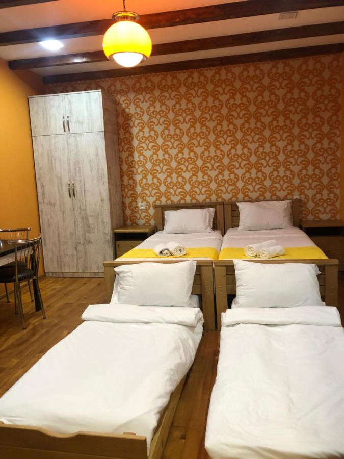 Borjomi Yellow Hotel Bagian luar foto